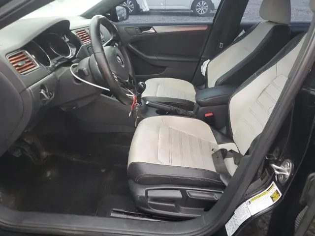 2016 VOLKSWAGEN JETTA SPORT  