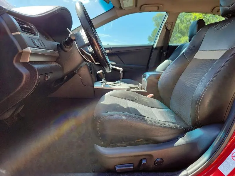 2013 TOYOTA CAMRY SE  