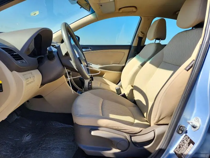 2012 HYUNDAI ACCENT GLS  