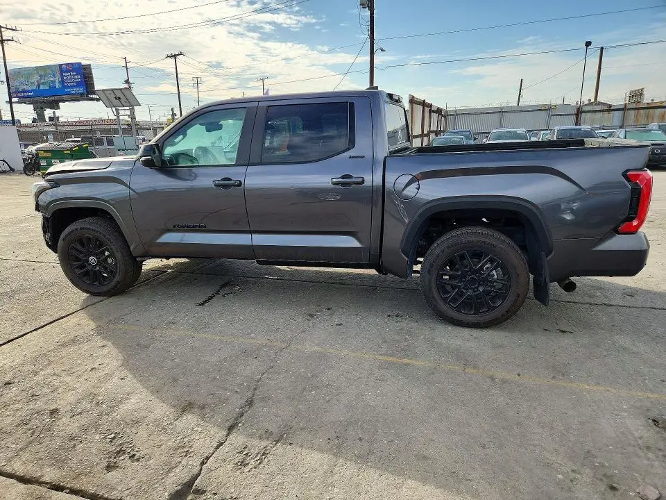 2024 TOYOTA TUNDRA LIMITED  
