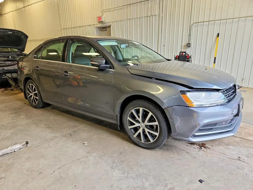 2018 VOLKSWAGEN JETTA SE  