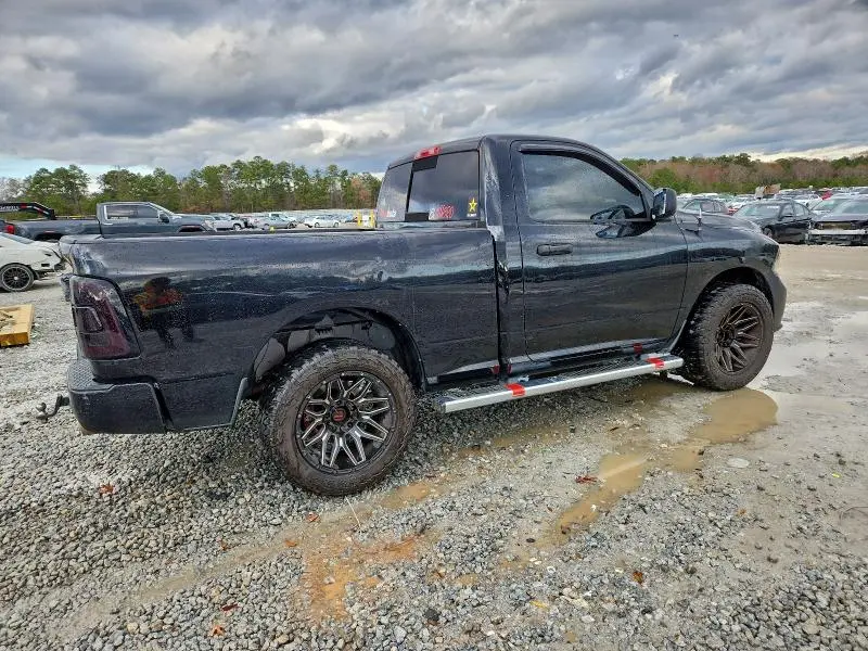2014 RAM 1500 ST  