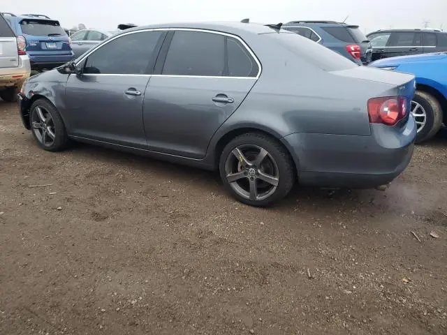 2010 VOLKSWAGEN JETTA SE  