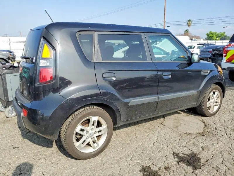 2010 KIA SOUL +  