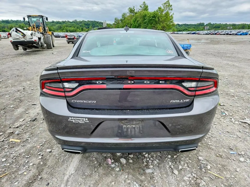 2015 DODGE CHARGER SXT  