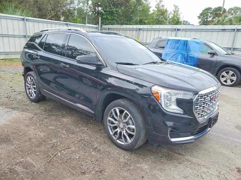 2023 GMC TERRAIN DENALI  