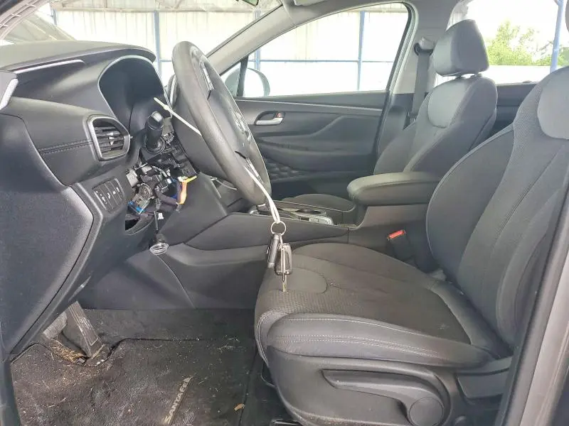2019 HYUNDAI SANTA FE SE  