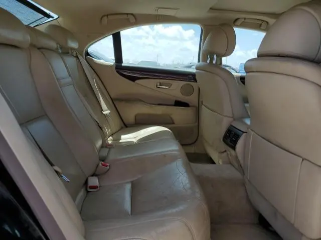2010 LEXUS LS 460  