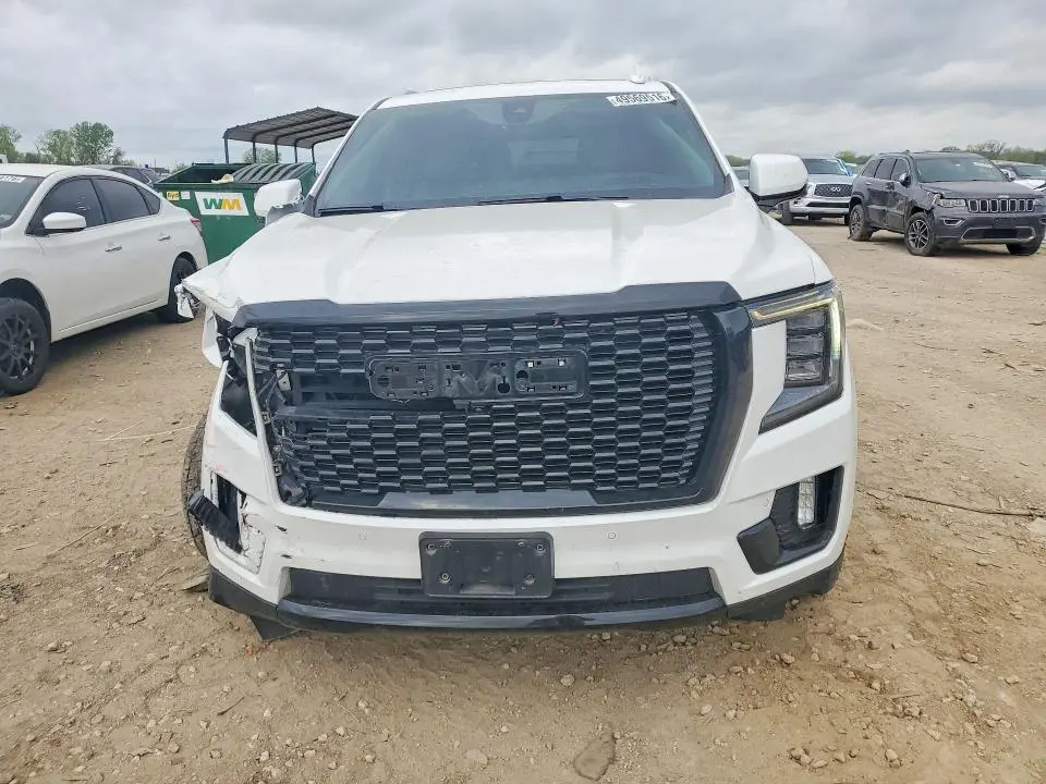 2021 GMC YUKON   
