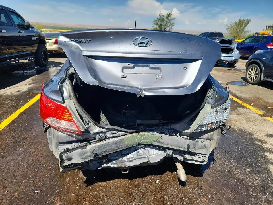 2012 HYUNDAI ACCENT GLS  