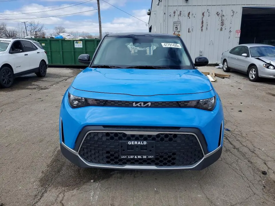 2025 KIA SOUL S  