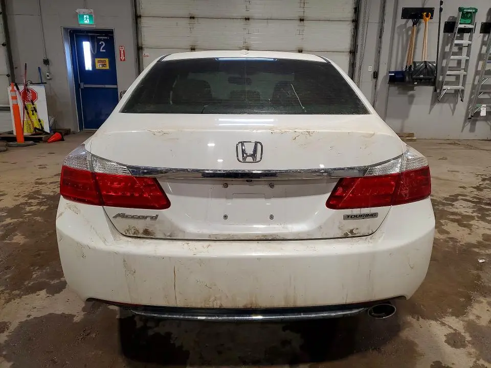 2015 HONDA ACCORD TOURING  