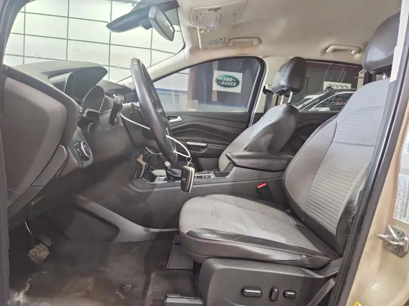 2017 FORD ESCAPE TITANIUM  