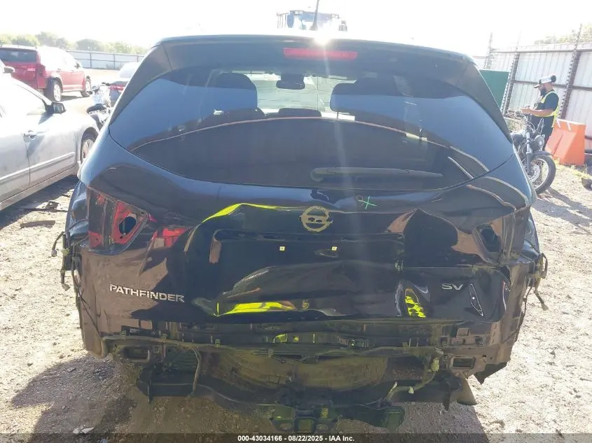 2018 NISSAN PATHFINDER SV