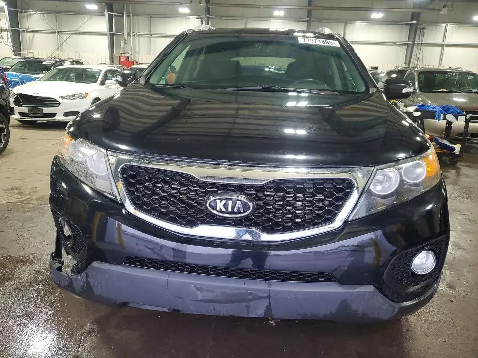 2011 KIA SORENTO LX  