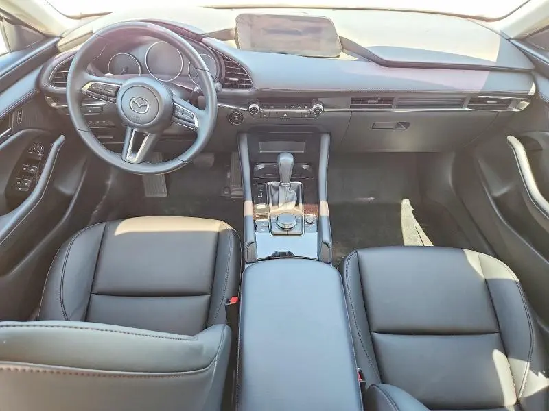 2025 MAZDA 3 PREFERRED  