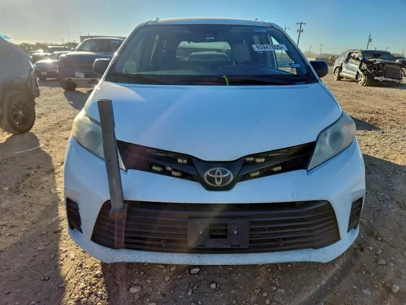 2020 TOYOTA SIENNA L  