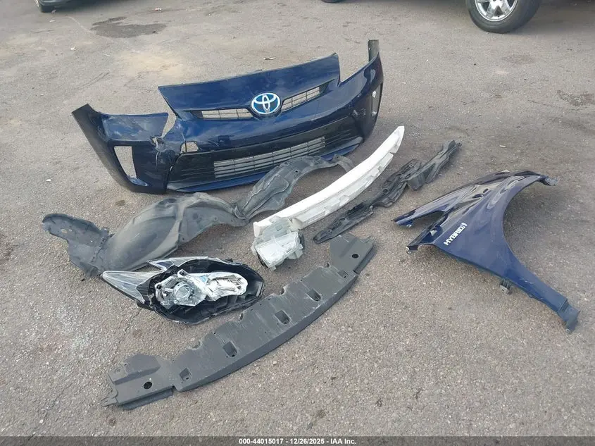 2012 TOYOTA PRIUS THREE