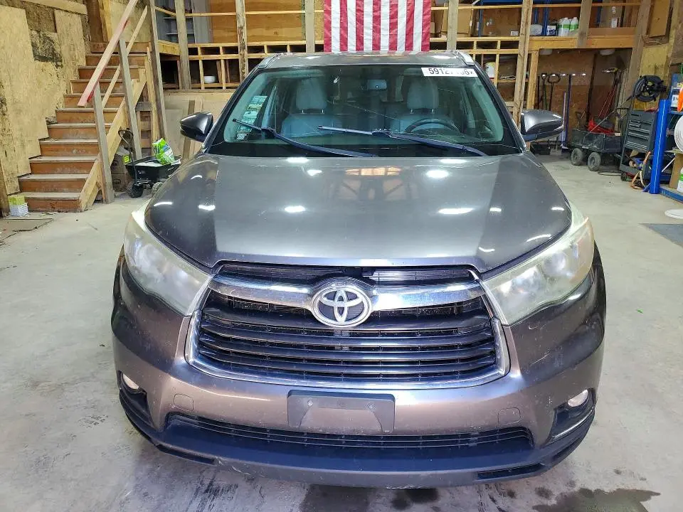 2015 TOYOTA HIGHLANDER XLE  