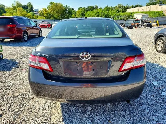 2011 TOYOTA CAMRY LE  