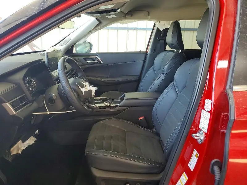 2025 MITSUBISHI OUTLANDER SE  