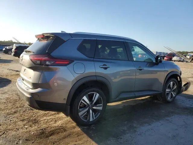 2024 NISSAN ROGUE SL  