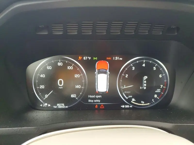 2017 VOLVO XC90 T6  