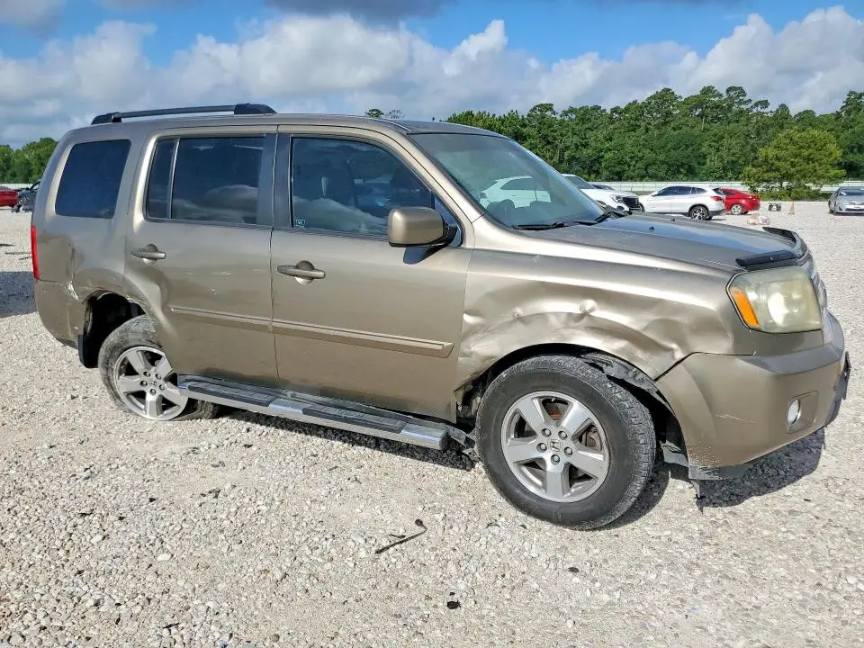 2011 HONDA PILOT EX  