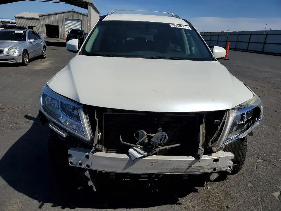 2015 NISSAN PATHFINDER SV  