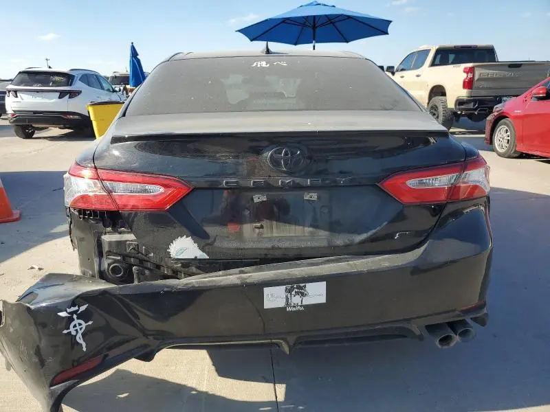 2020 TOYOTA CAMRY SE  