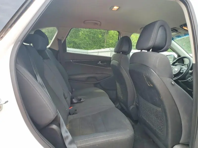 2016 KIA SORENTO LX V6  