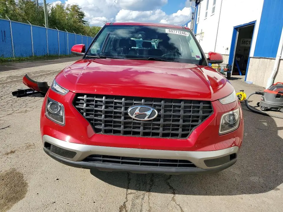 2023 HYUNDAI VENUE SE  