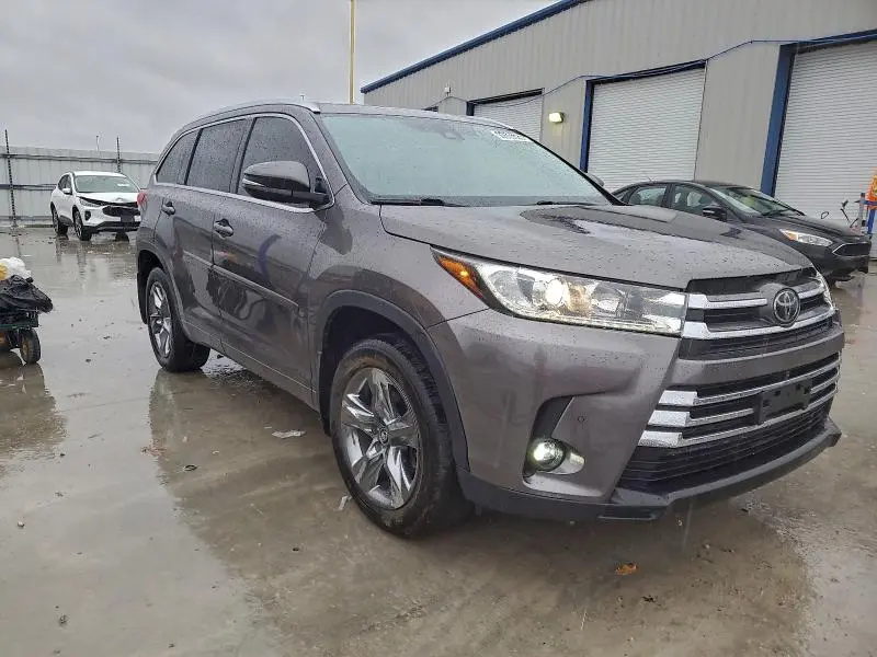 2019 TOYOTA HIGHLANDER   