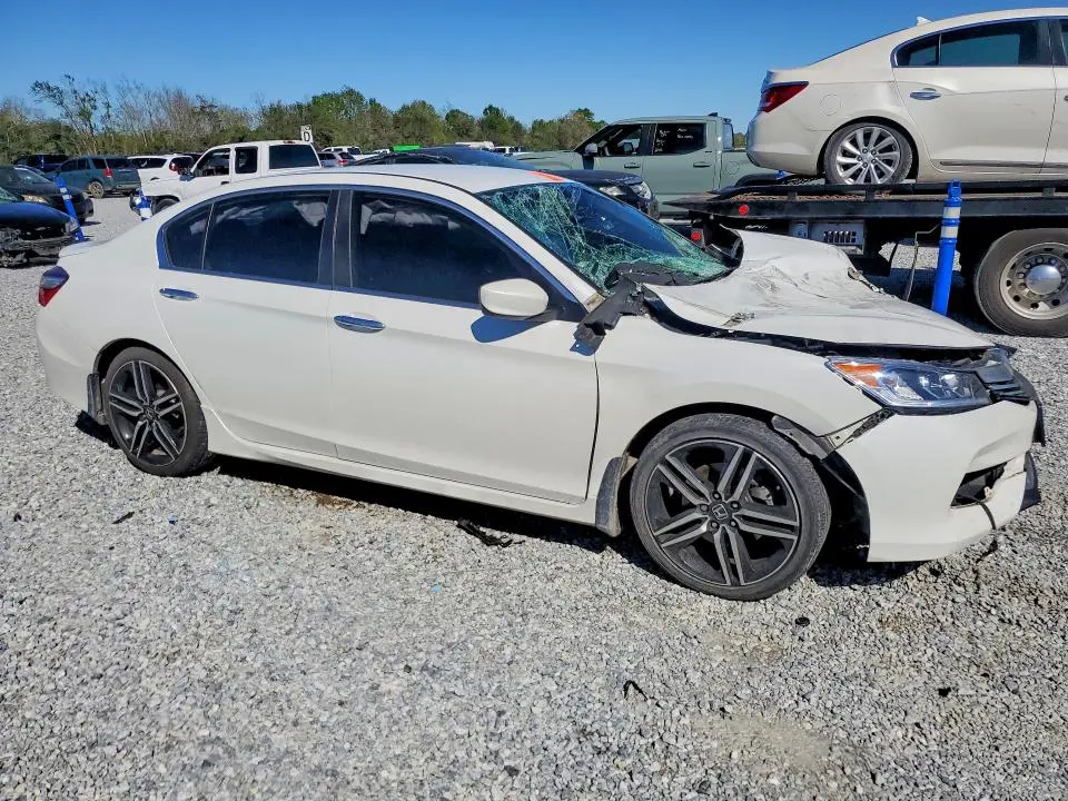 2017 HONDA ACCORD SPORT  
