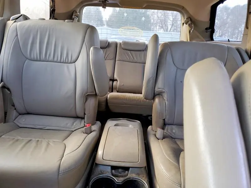 2010 TOYOTA SIENNA XLE LIMITED  