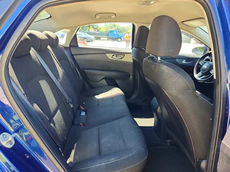 2019 KIA FORTE LXS  