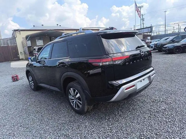 2024 NISSAN PATHFINDER SL  