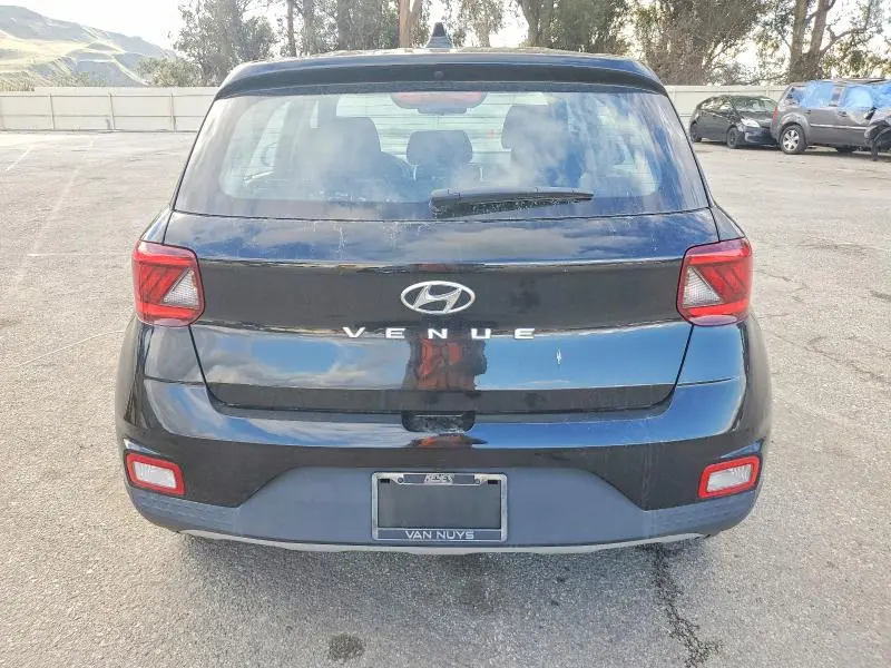 2022 HYUNDAI VENUE SE  