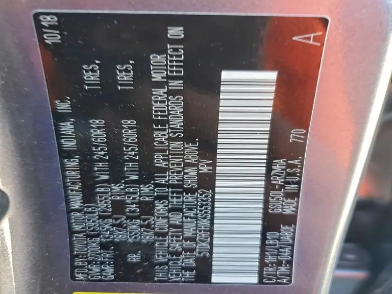 2019 TOYOTA HIGHLANDER SE  