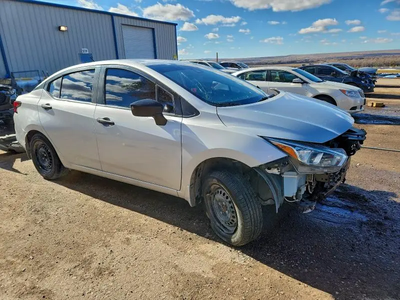 2021 NISSAN VERSA S  