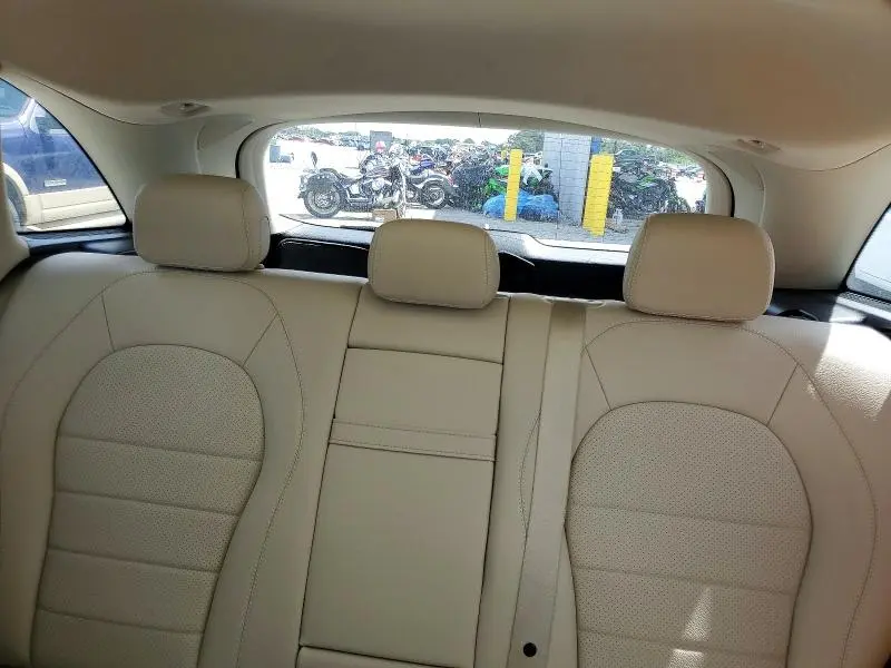 2016 MERCEDES-BENZ GLC 300  