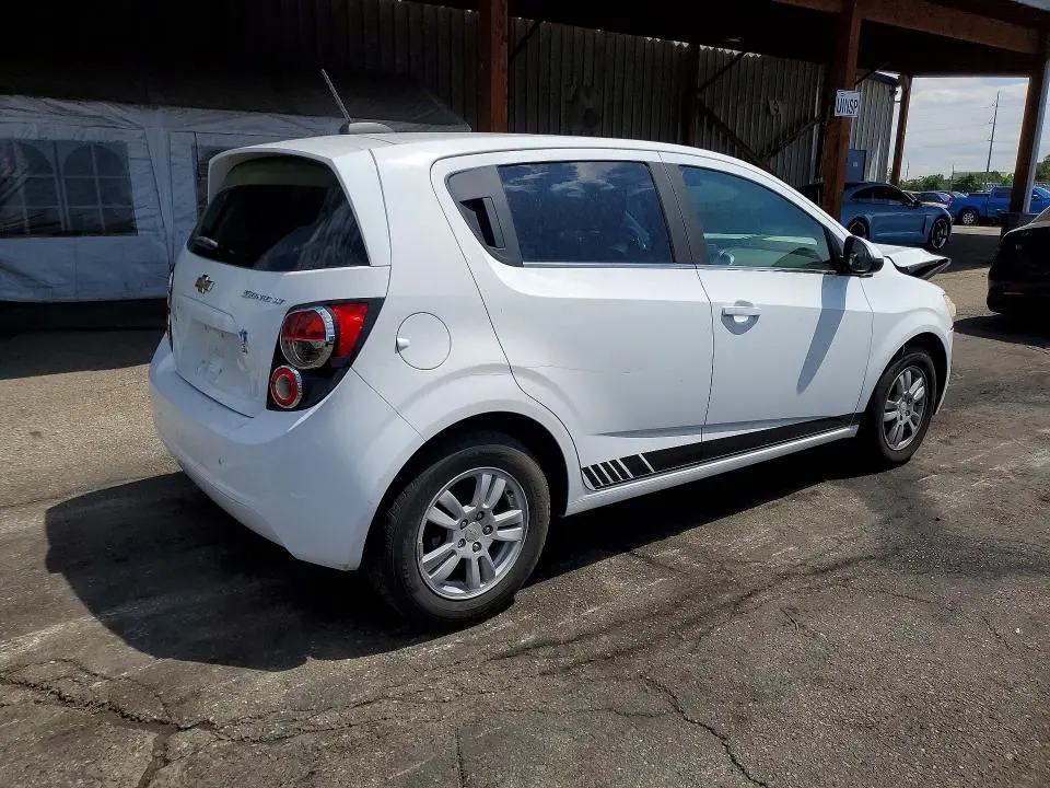 2015 CHEVROLET SONIC LT  
