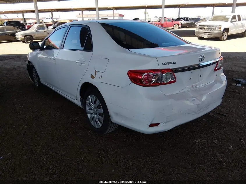 2013 TOYOTA COROLLA LE