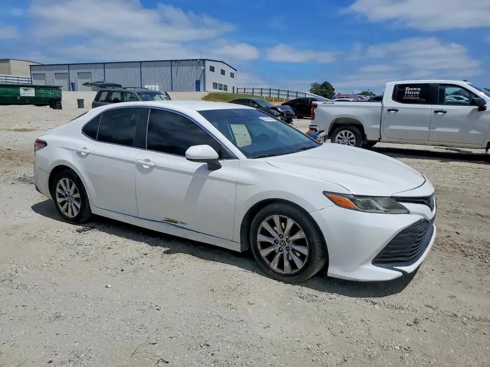 2018 TOYOTA CAMRY LE  