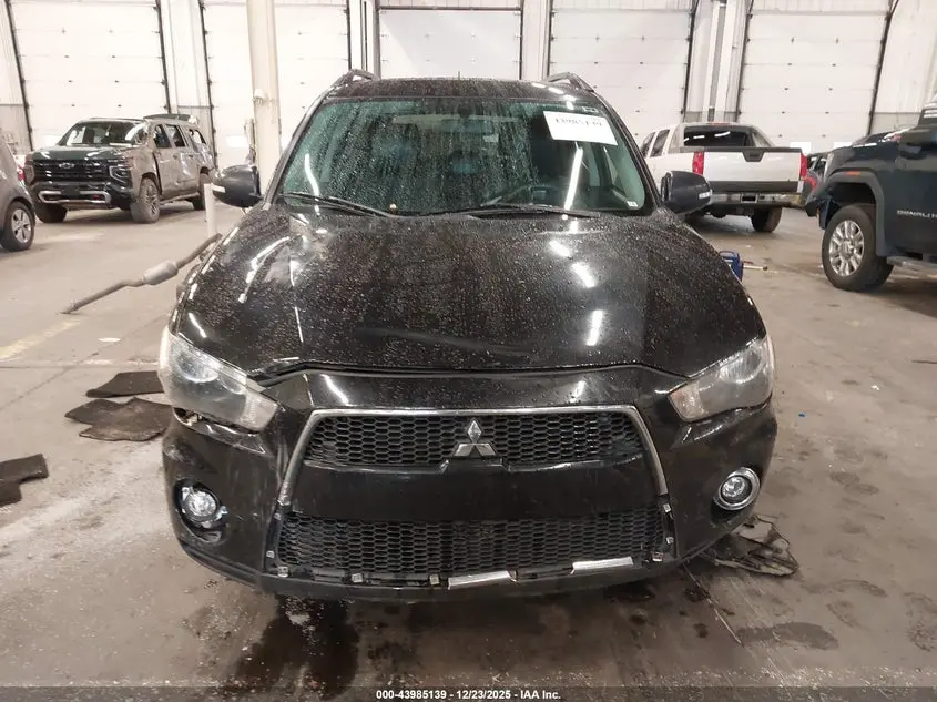 2012 MITSUBISHI OUTLANDER SE