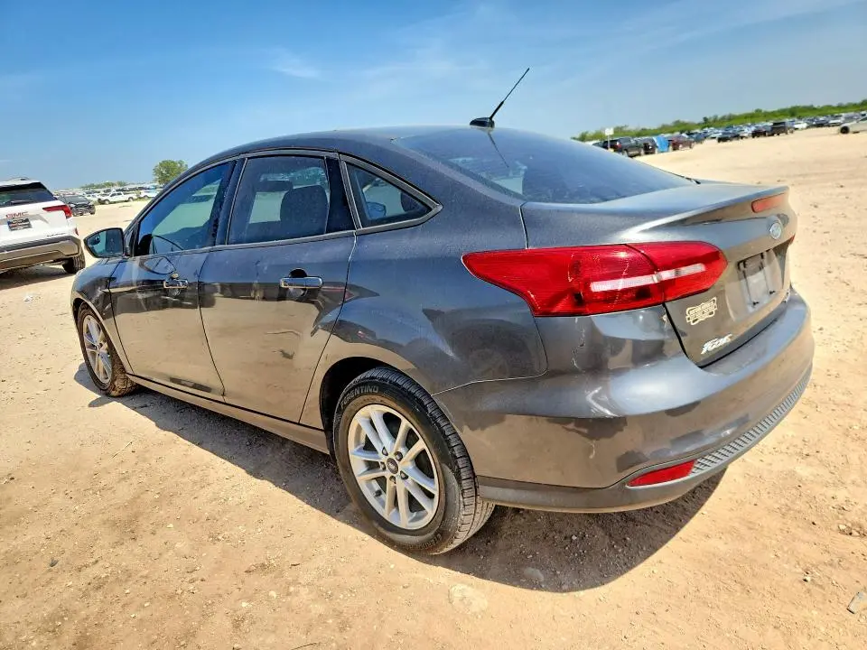 2016 FORD FOCUS SE  