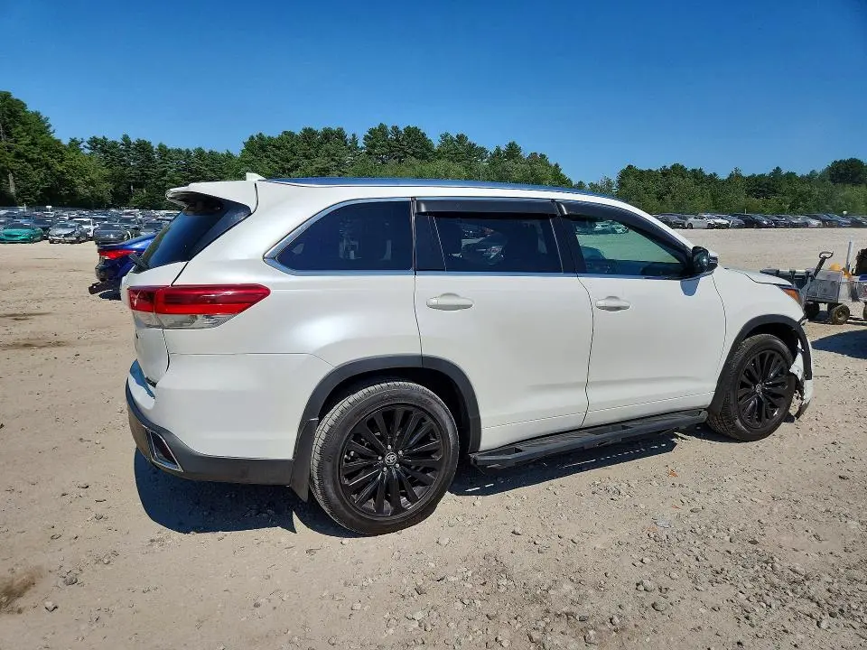 2018 TOYOTA HIGHLANDER LIMITED PLATINUM  