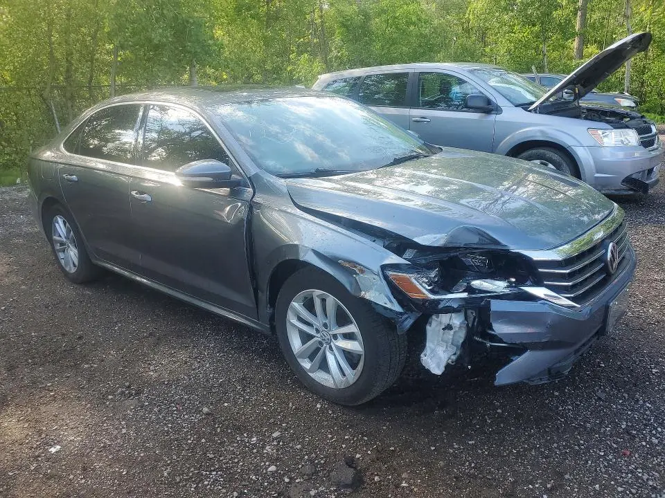 2021 VOLKSWAGEN PASSAT   