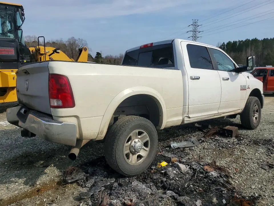 2016 RAM 2500 SLT  