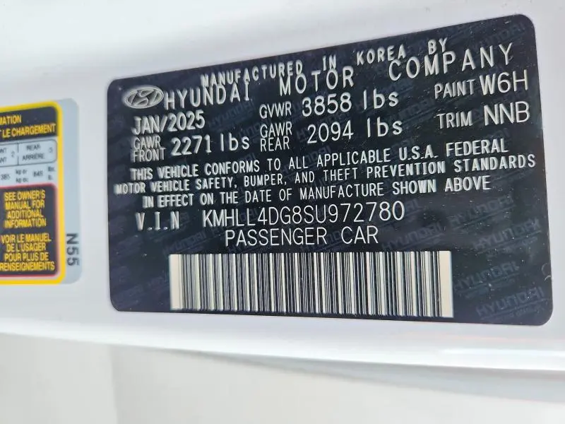 2025 HYUNDAI ELANTRA SE  